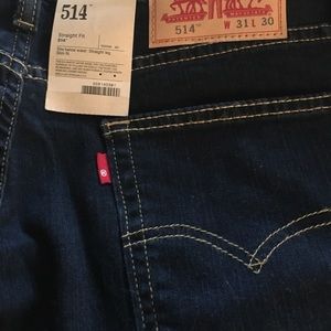 Lévis straight dark wash jeans